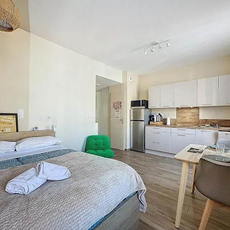 Chaleureux Et Lumineux - Centre Blatin B Apartment